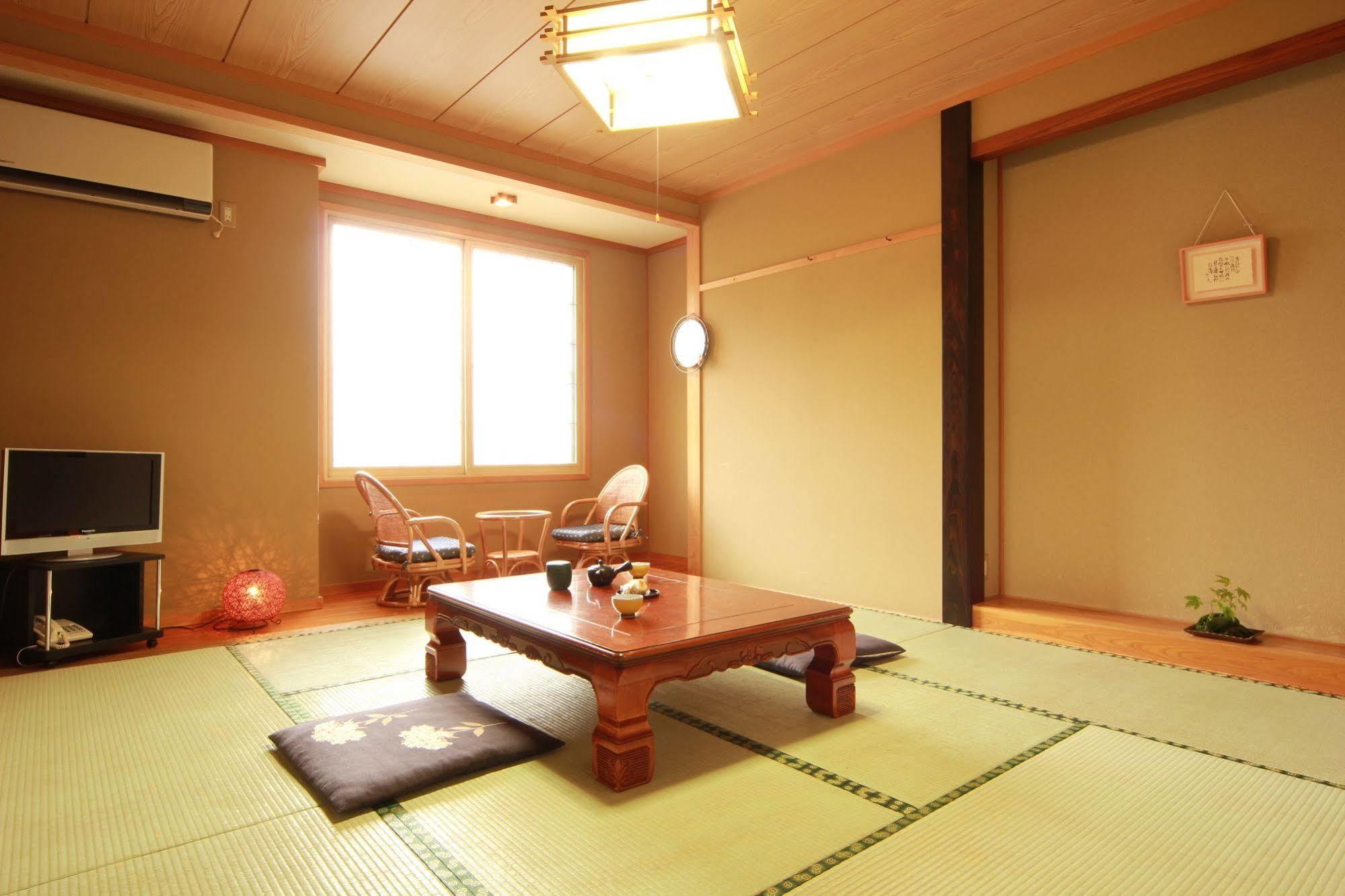 Hatoguruma Kawabata Nozawaonsen Bagian luar foto